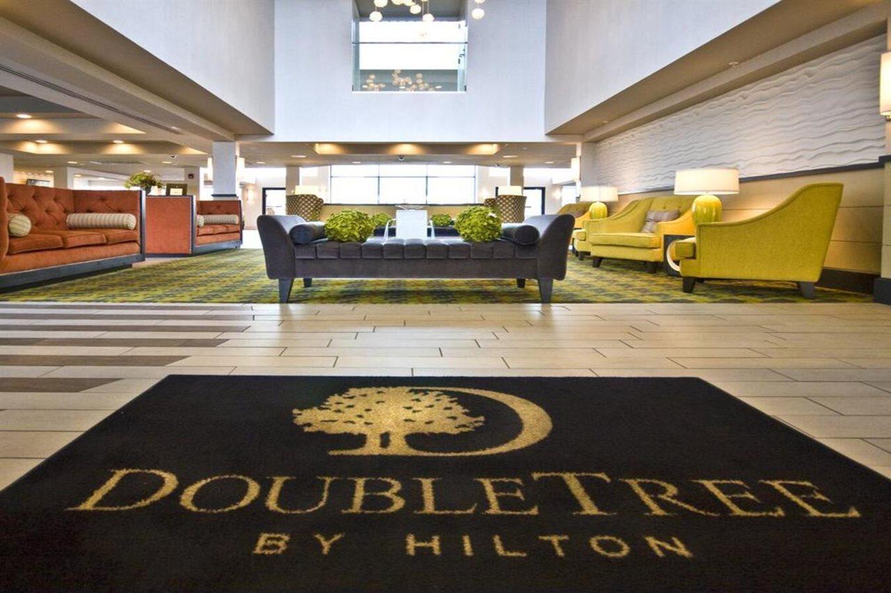 Doubletree Suites By Hilton Hotel Huntsville South Buitenkant foto