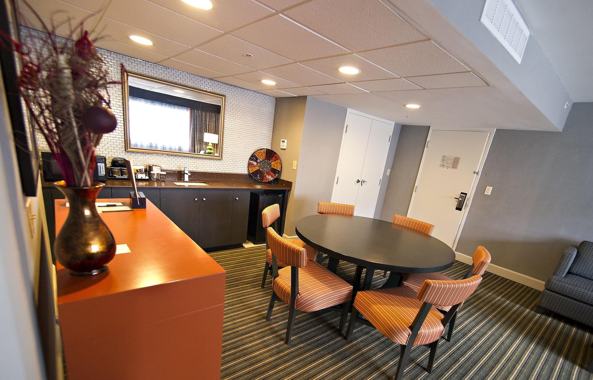 Doubletree Suites By Hilton Hotel Huntsville South Buitenkant foto