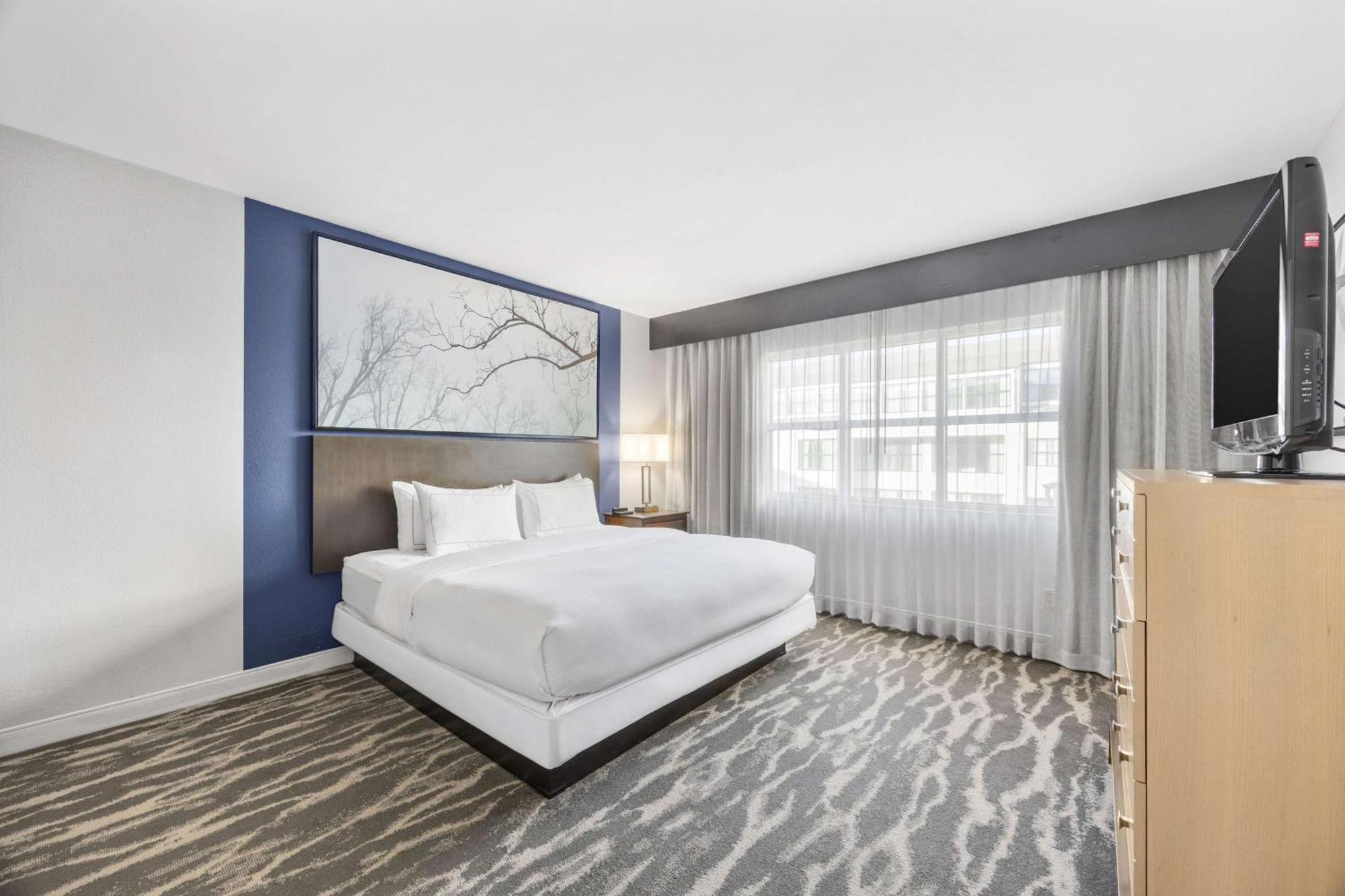 Doubletree Suites By Hilton Hotel Huntsville South Buitenkant foto