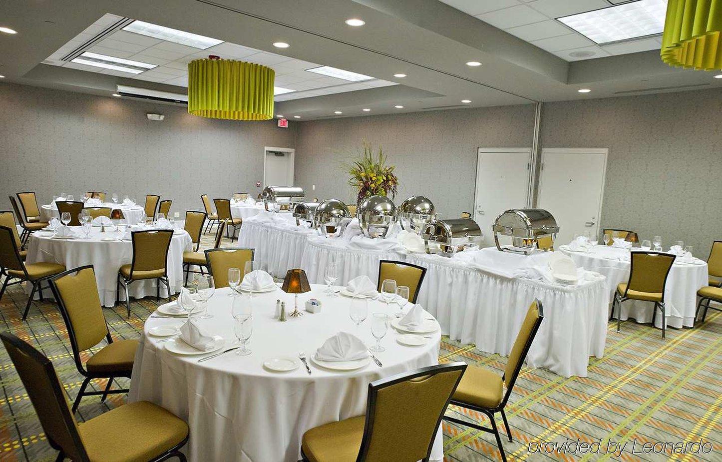 Doubletree Suites By Hilton Hotel Huntsville South Buitenkant foto