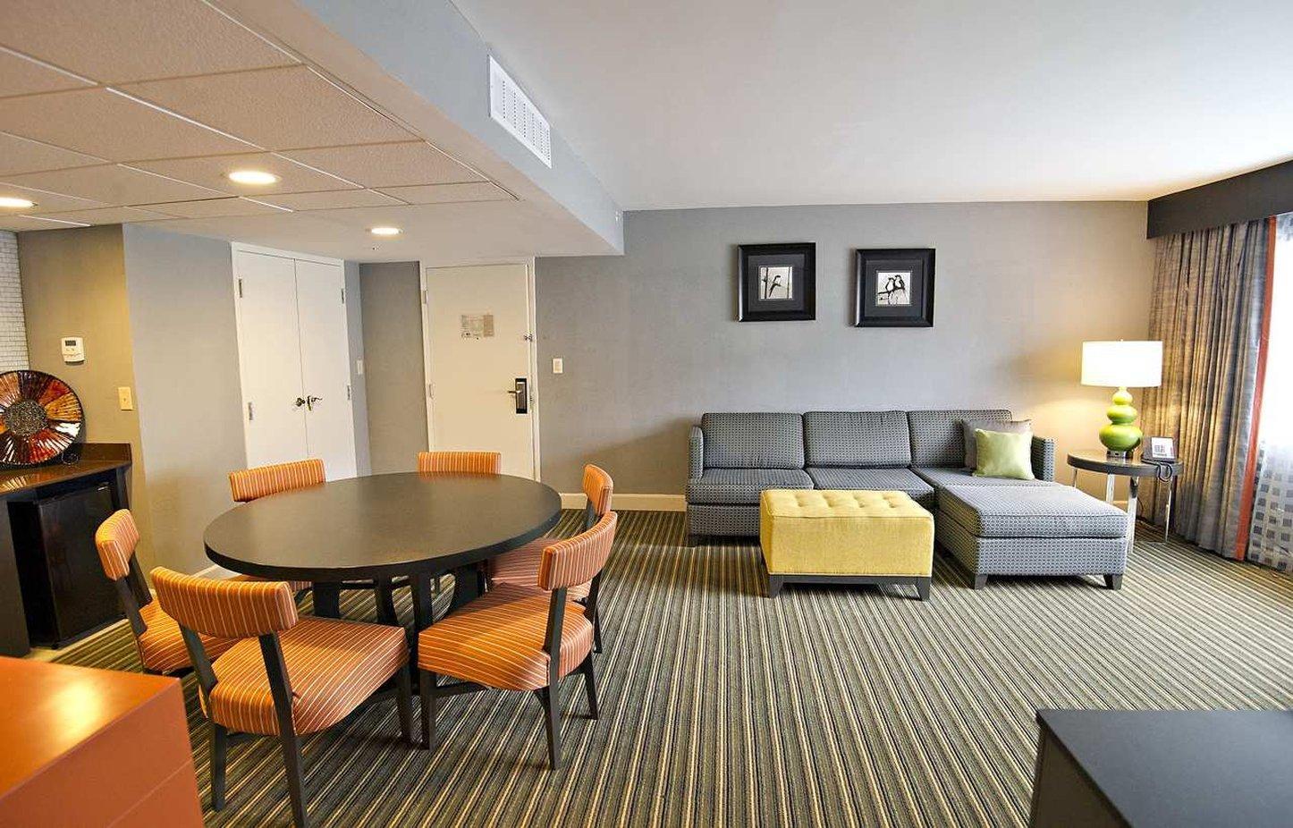 Doubletree Suites By Hilton Hotel Huntsville South Buitenkant foto